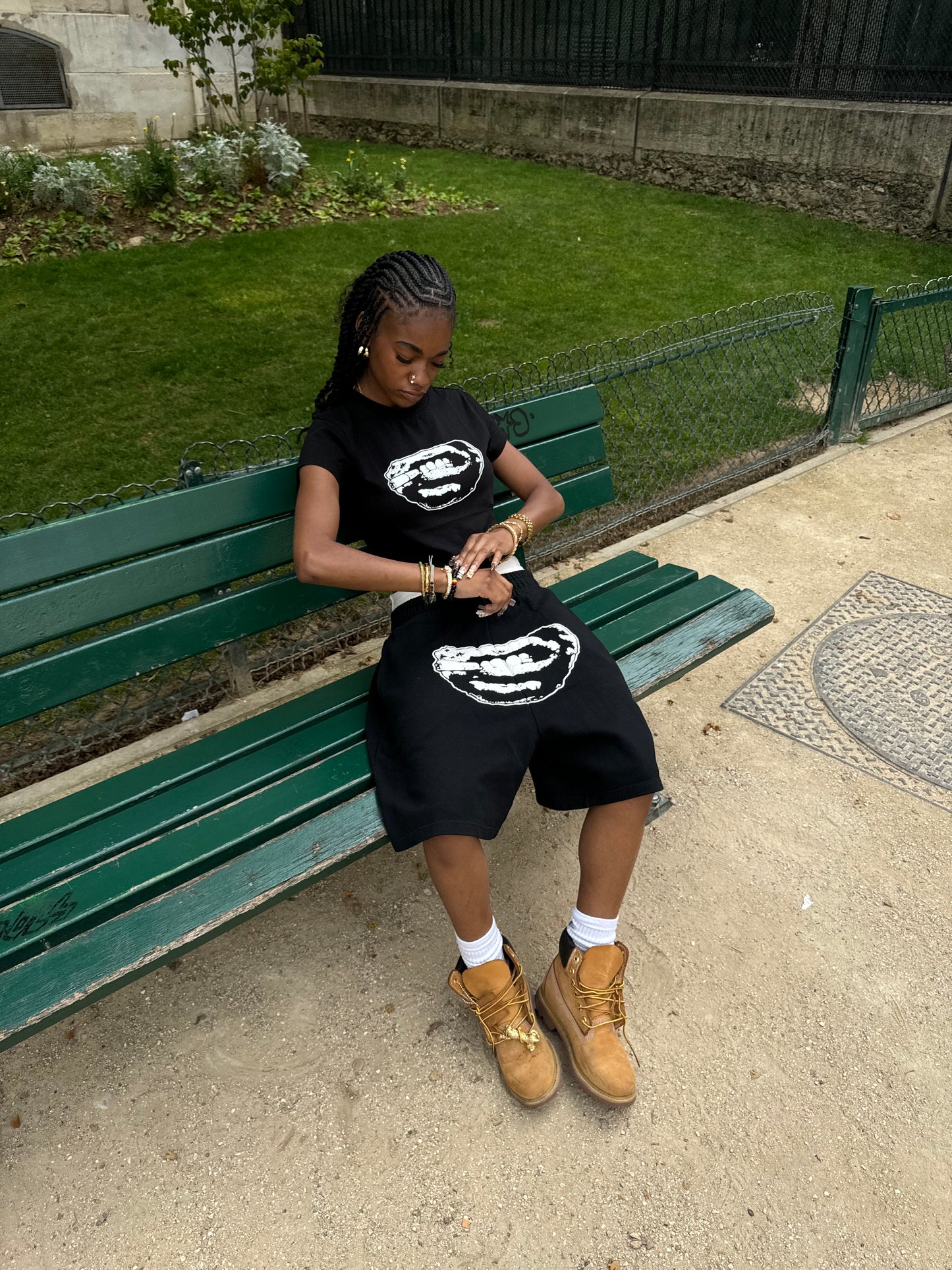 Onyx Signature Crop