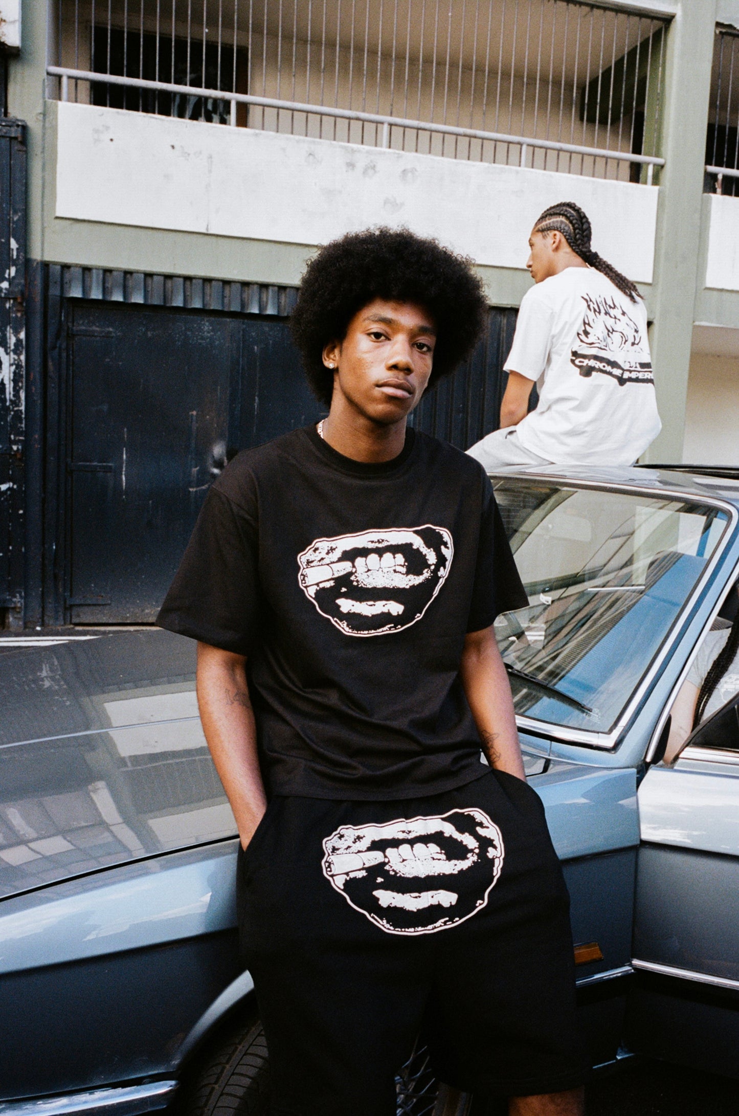 Onyx Signature Tee — black 300GSM premium cotton t-shirt, Chrome Imperial
